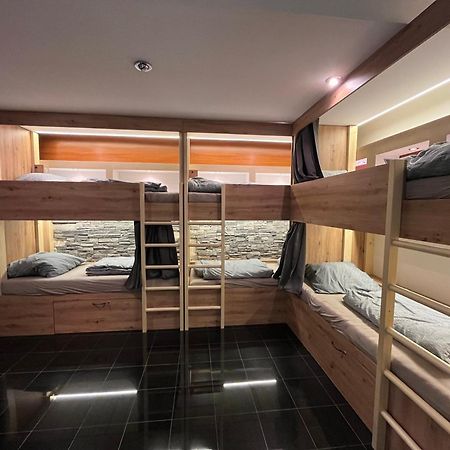 Zen Zone Hostel Bratislava Ngoại thất bức ảnh