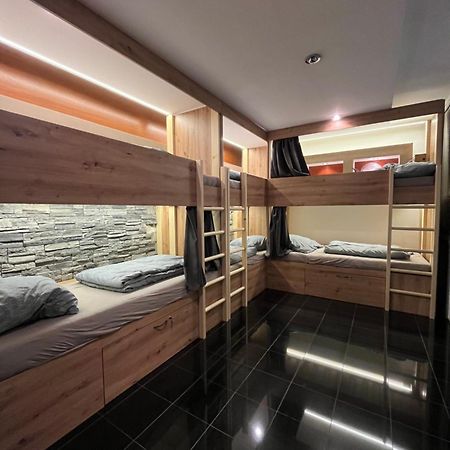 Zen Zone Hostel Bratislava Ngoại thất bức ảnh